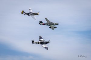 me 262, spirfire, p-51