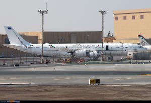Airbus A340-500 A6-EHA