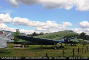 Lisunov Li-2