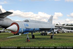 MiG Ye-152M