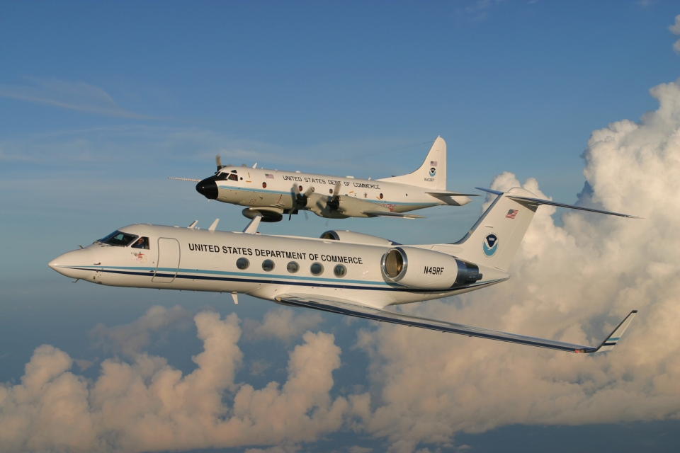 NOAA Gulfstream IV SP jet E Lockheed WP 3D Orion N43RF